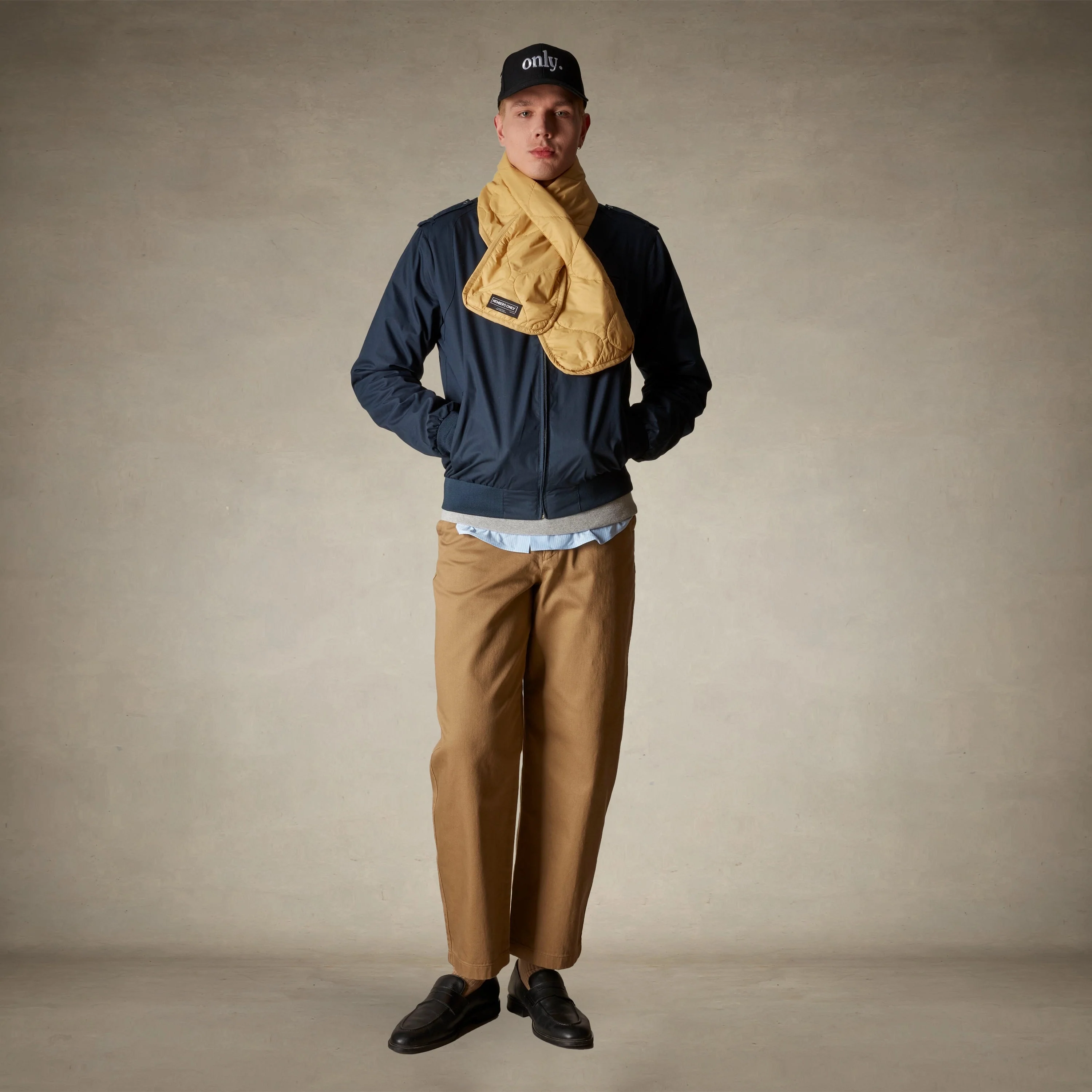 Members Only Quilted Scarf - Image 18