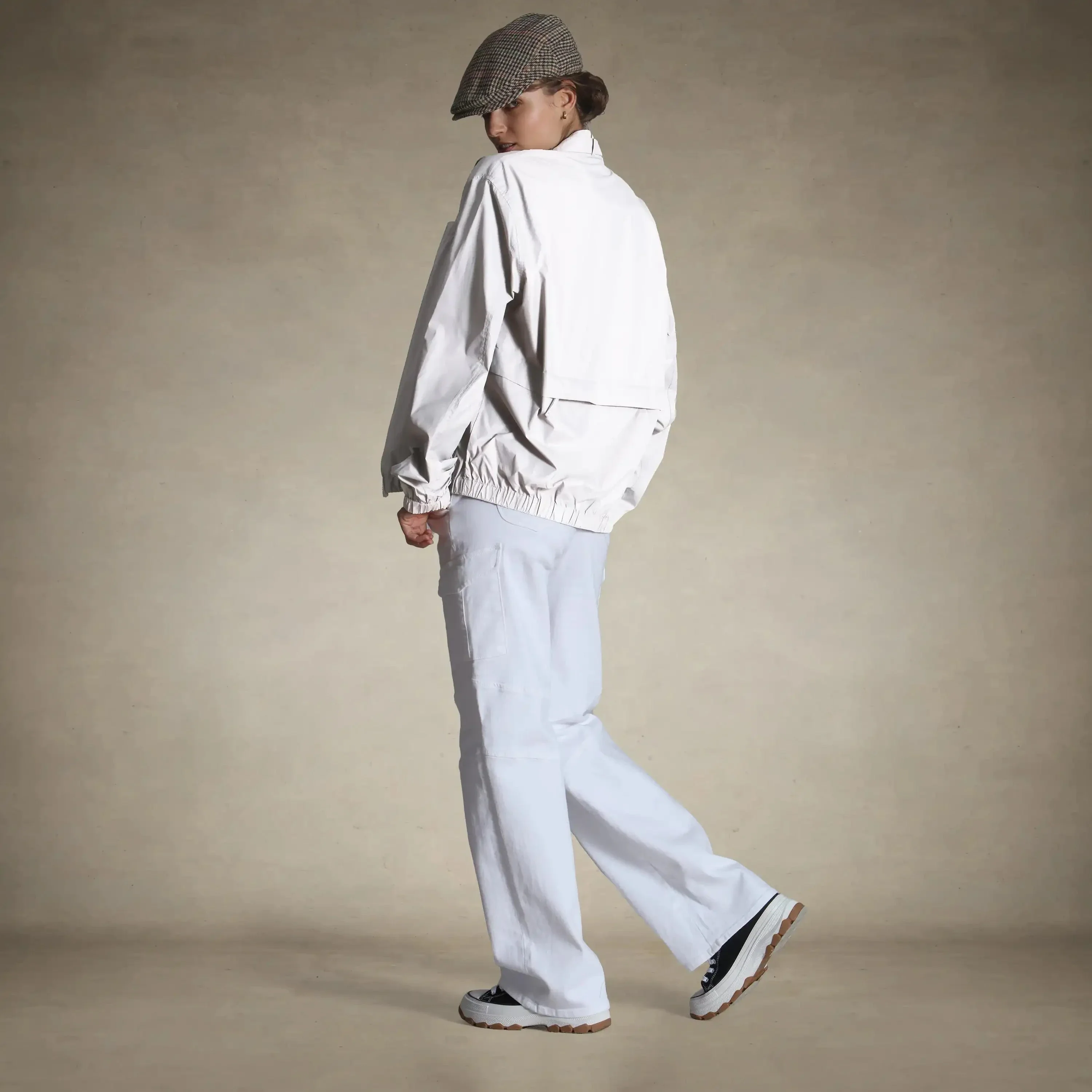 Women's Oversized Packable Windbreaker Jacket - Image 22