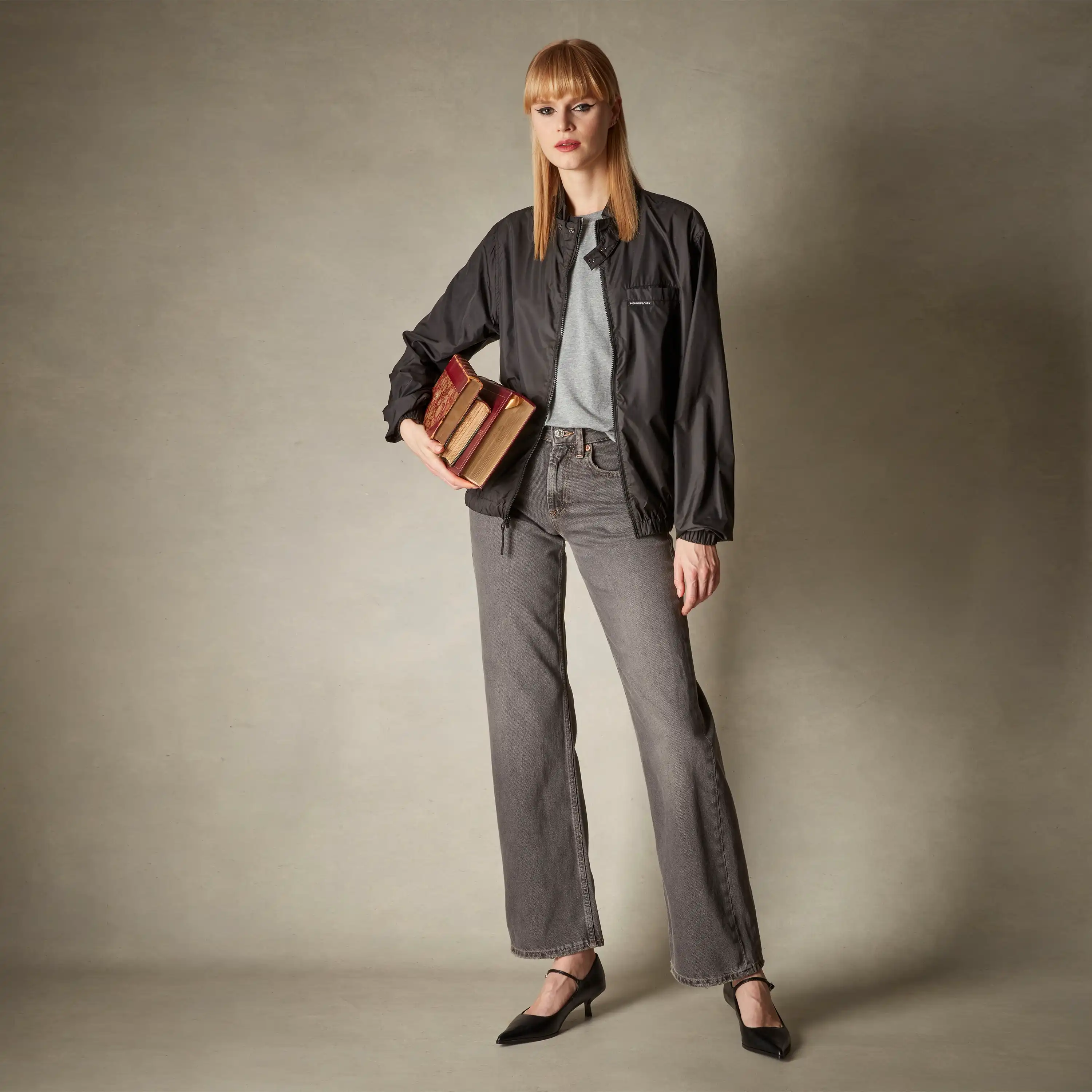 Women's Oversized Packable Windbreaker Jacket - Image 5